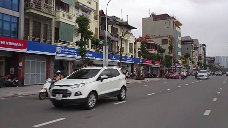 Cua hang yen sao cao cap gan khu tap the cuc doi ngoai so 320 le trong tan