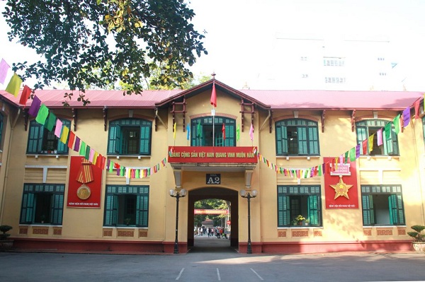dia chi mua yen sao dam bao nguyen chat gan benh vien viet duc